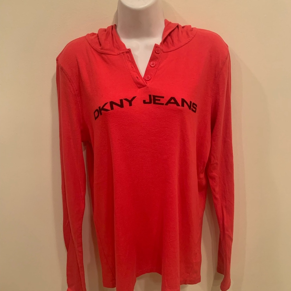 DKNY Jeans Long Sleeve Henley/Crimson w/Black Lettering/Sz M/100% Cotton/EUC